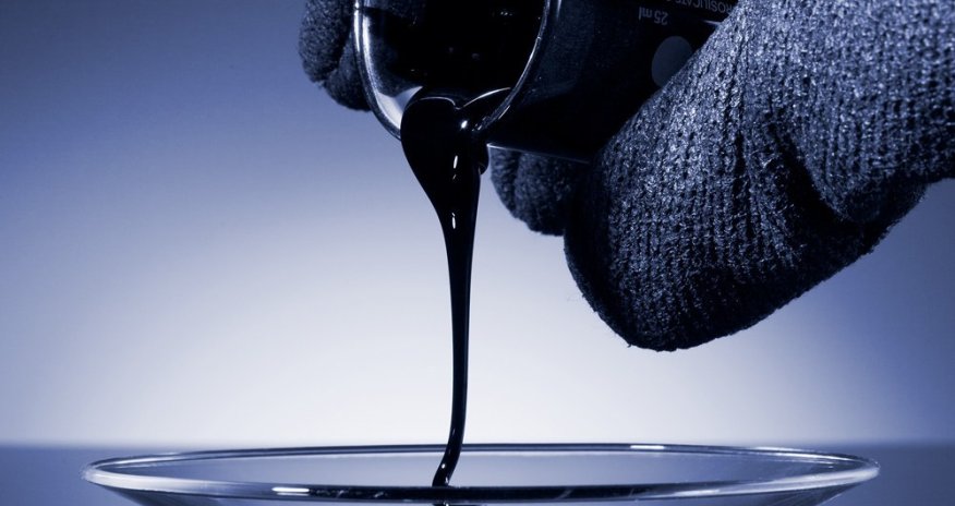 Азербайджанская нефть упала в цене