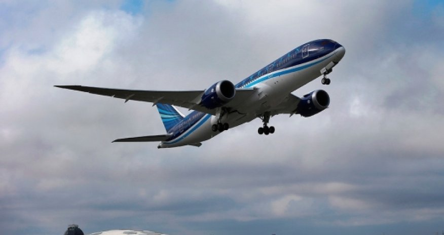 Экстренная посадка самолета Баку - Стамбул