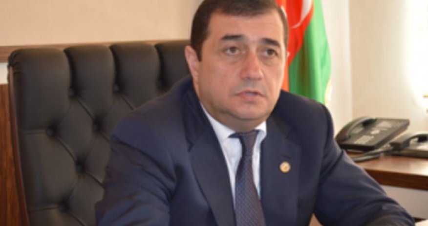 Azərbaycanda bu icra başçısı vətəndaşları qəbul etmir — FOTO