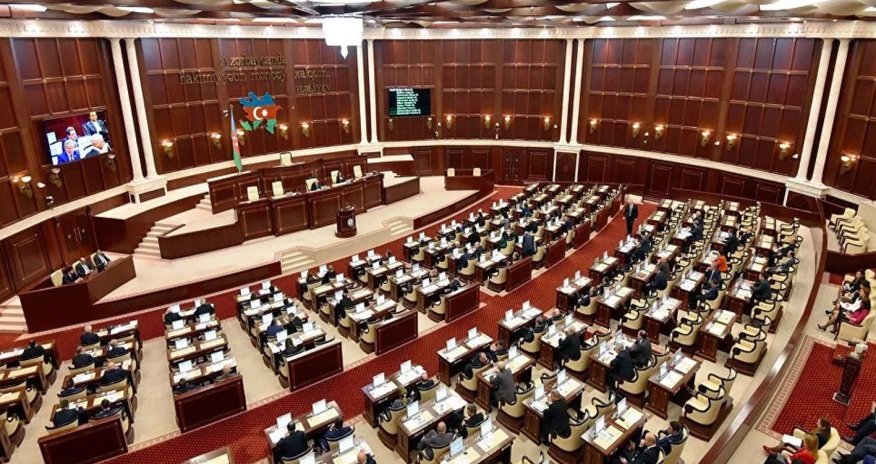 Bu gün Milli Məclis barədə qərar veriləcək 