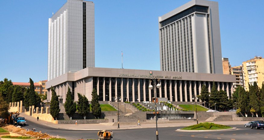 ММ принял обращение к президенту  о самороспуске 