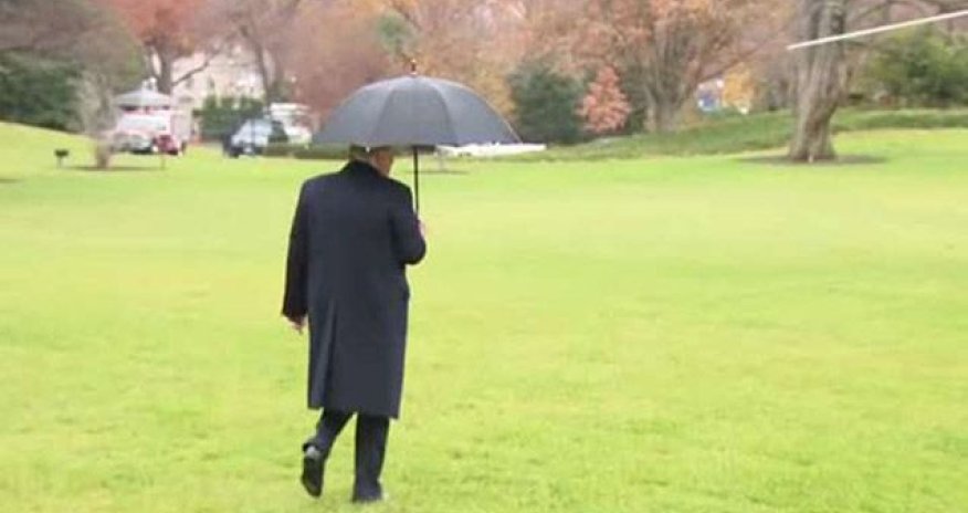 Uçuşa hazırlaşan prezident xanımını unutdu - VİDEO