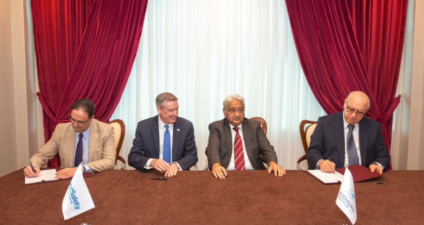 AZAL приобрел авиационный тренажер последнего поколения