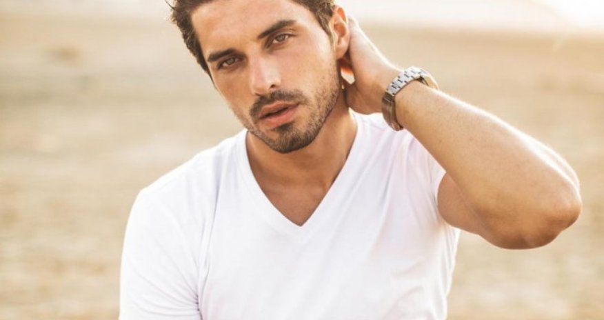 Самый красивый азербайджанец в мире покидает родину 2