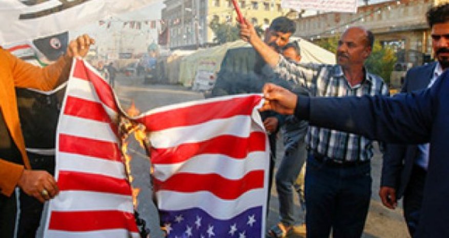 Иракцы пошли на штурм посольства США в Багдаде