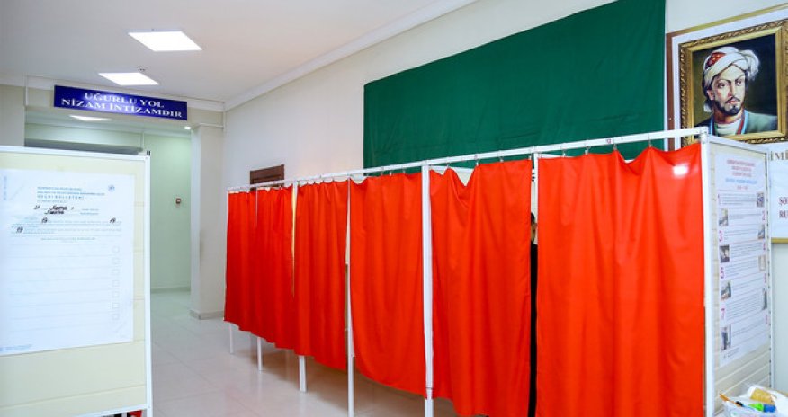 В Азербайджане зарегистрировано 125 кандидатов в депутаты