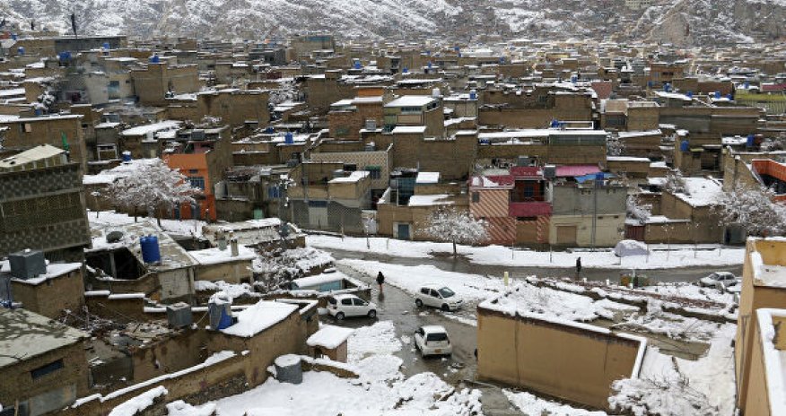 В Пакистане более 40 человек погибли после ливней и снегопадов