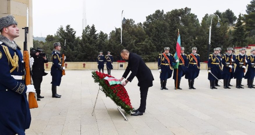 İlham Əliyev Şəhidlər xiyabanını ziyarət etdi