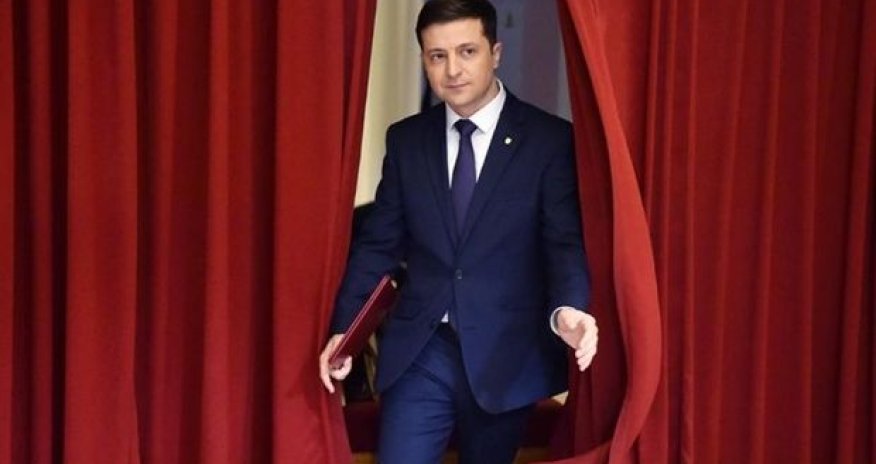 Zelenski istefası üçün əsas şərti açıqladı