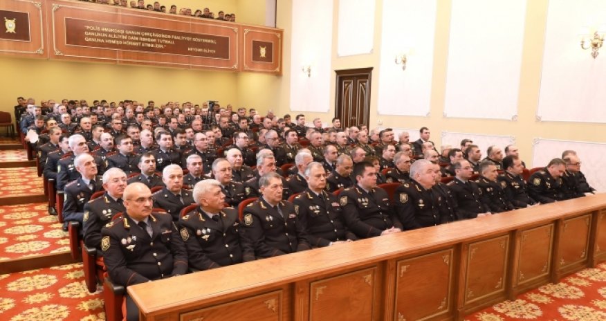 Vilayət Eyvazov polis rəislərinə tapşırıqlar verdi - FOTO