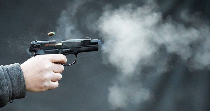 Üç nəfəri təkbaşına döyən gənci sonda silahla vurdular - VİDEO