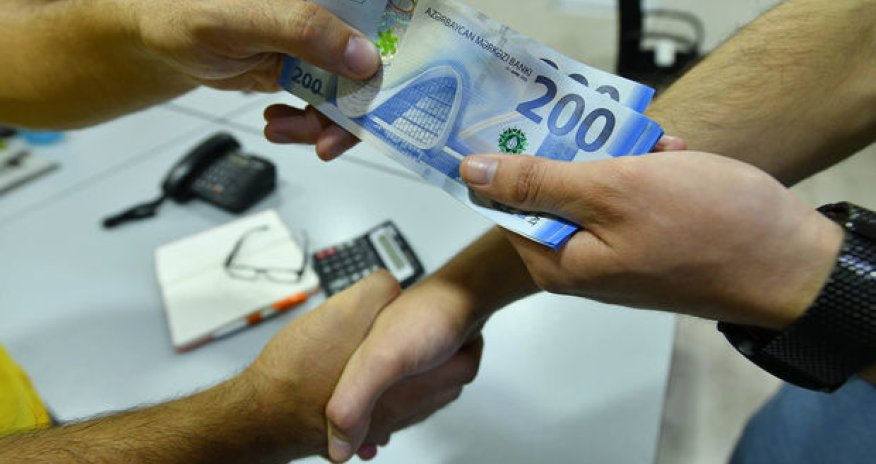 В Азербайджане лже-начальник угодил за решетку