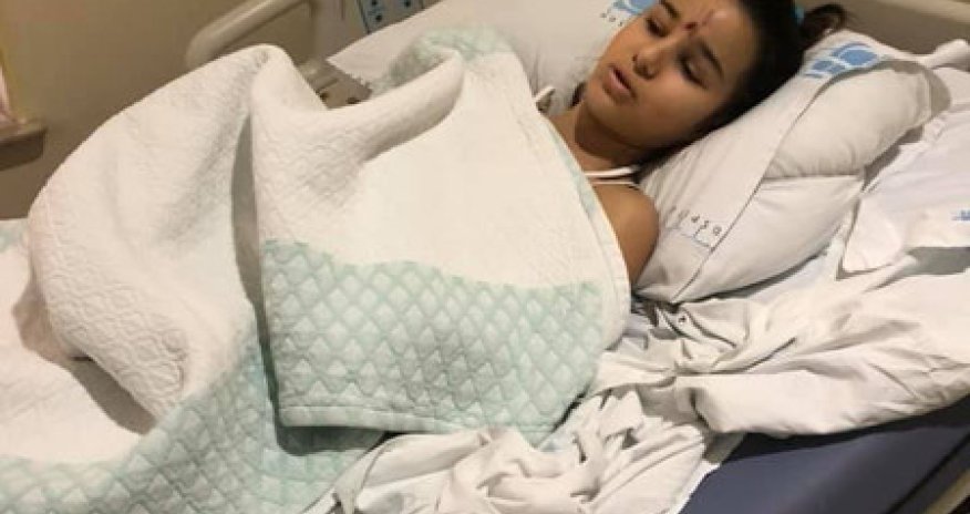 Сотрудники Минобразования навестили попавших в ДТП учениц