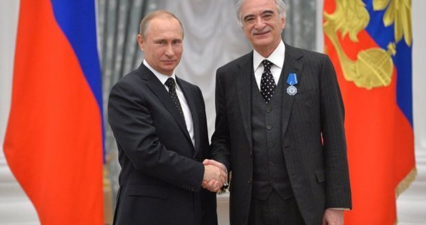 Vladimir Putin Polad Bülbüloğlunu təbrik etdi