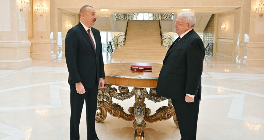 Prezident Mixail Qusmana “Şərəf” ordenini təqdim etdi