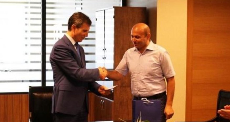 Soyadı olmayan yeni millət vəkili kimdir? - FOTOLAR