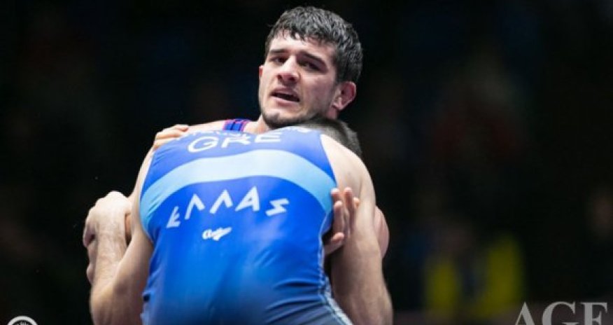 Борец Санан Сулейманов стал чемпионом Европы