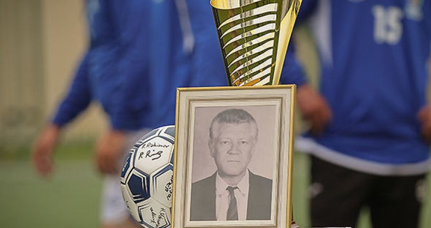 В Баку прошел футбольный турнир памяти Анатолия Банишевского