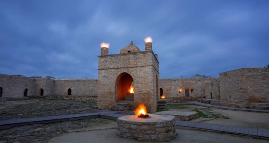 В Азербайджане закрыли для посещений ряд туристических объектов