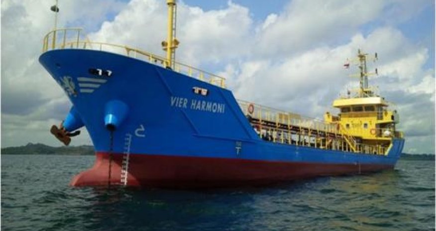 Танкер с Azeri Light для Белоруссии прибыл в порт Одессы