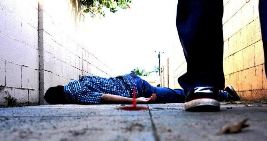 Ər arvadını xəstəxananın həyətində öldürdü — Azərbaycanda DƏHŞƏTLİ QƏTL