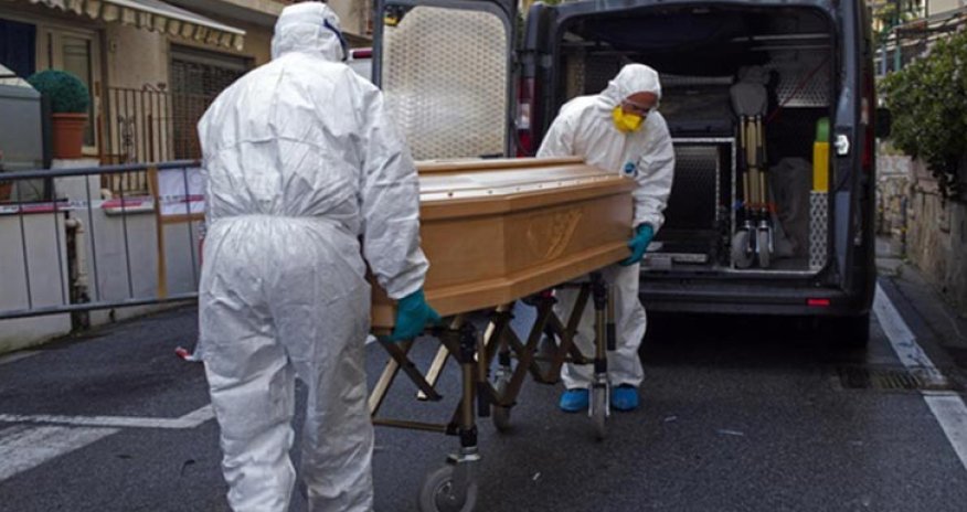 Koronovirusdan ölənlər açıq şəkildə morqda gizlədildi: Ətrafı ifunət bürüdü - ŞOK VİDEO