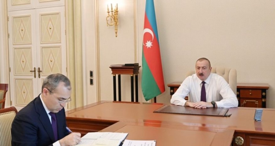Prezident İlham Əliyev İqtisadiyyat nazirini qəbul etdi