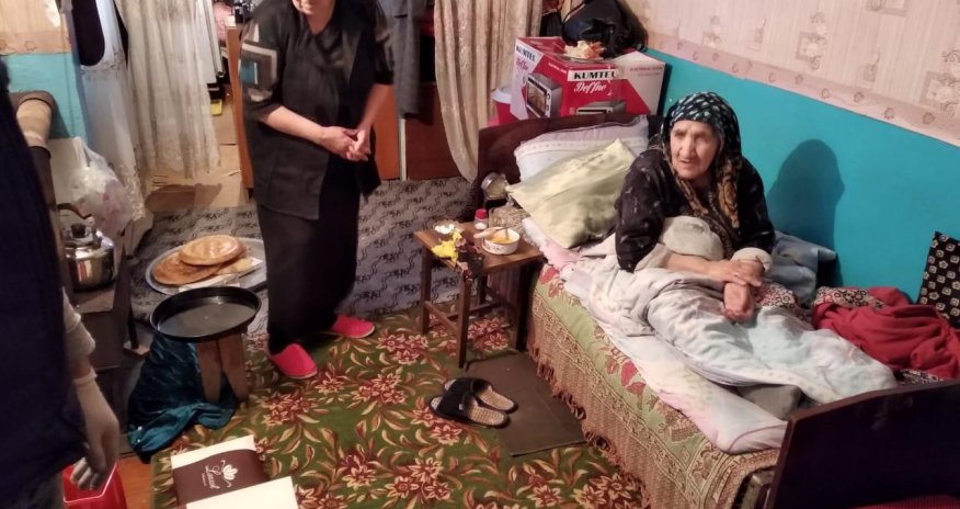 Yasamal sakinlərinə qida sovqatları paylanıldı - FOTOLAR