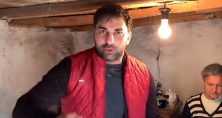 Kamil Zeynallı ayaqqabısını  çıxarıb 5 uşaq anasına verdi  — Hər kəs bu VİDEODAN DANIŞIR