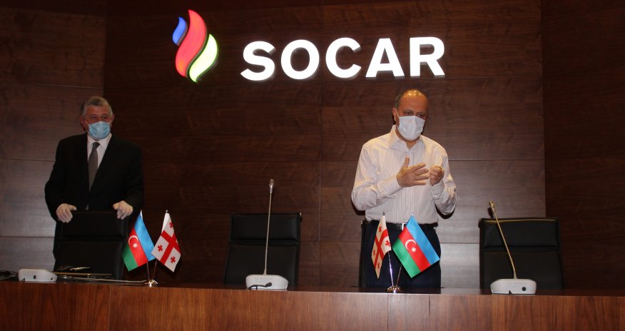 SOCAR Gürcüstanda təhsil alan Azərbaycan vətəndaşlarına maliyyə yardımı edib