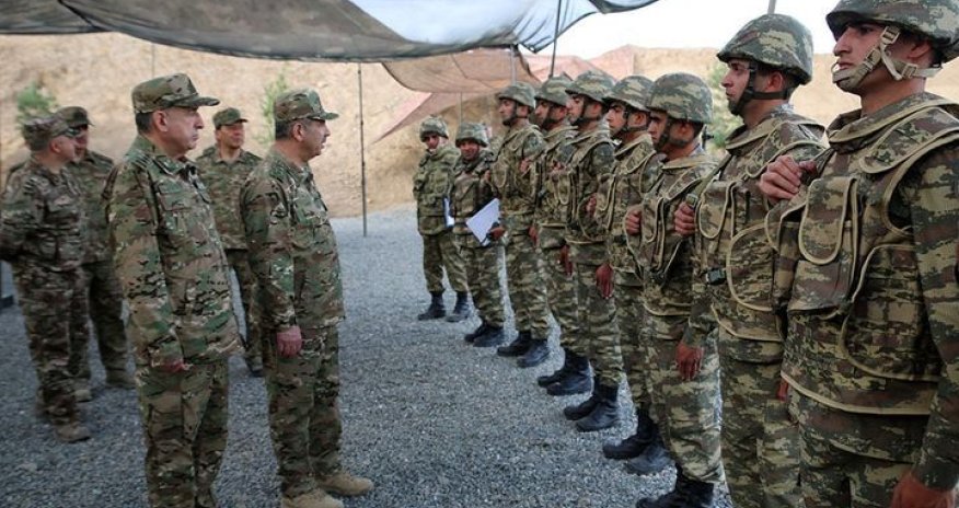 Məhərrəm Əliyev və Zakir Həsənov cəbhəboyu zonada növbəti hərbi hissədə olublar
