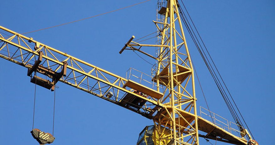 Şamaxıda tikinti zamanı işçilər yıxıldı- ÖLƏN VAR