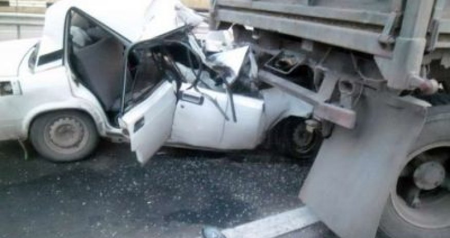 Sumqayıt yolunda ağır qəza baş verib, ölən var