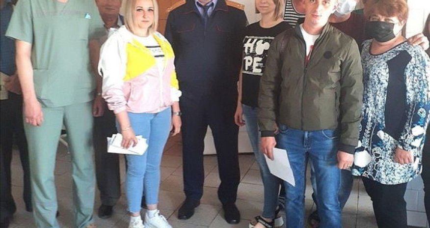Maska taxmayan müstəntiq gülüş hədəfinə çevrildi - FOTO
