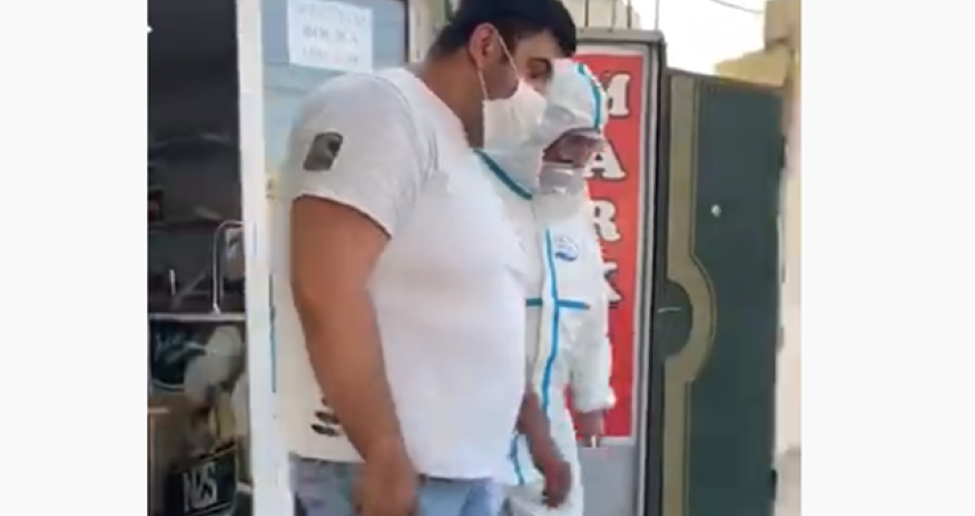 Bakıda test nəticəsi pozitiv çıxan şəxs marketdə saxlanıldı - VIDEO