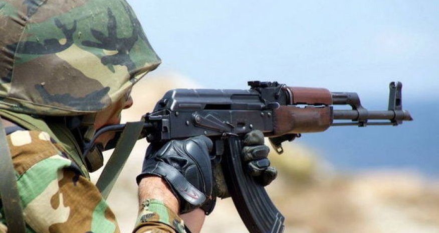 Azərbaycan - Ermənistan sərhədində düşmən təxribatı: Döyüş gedir, itkilər var - RƏSMİ