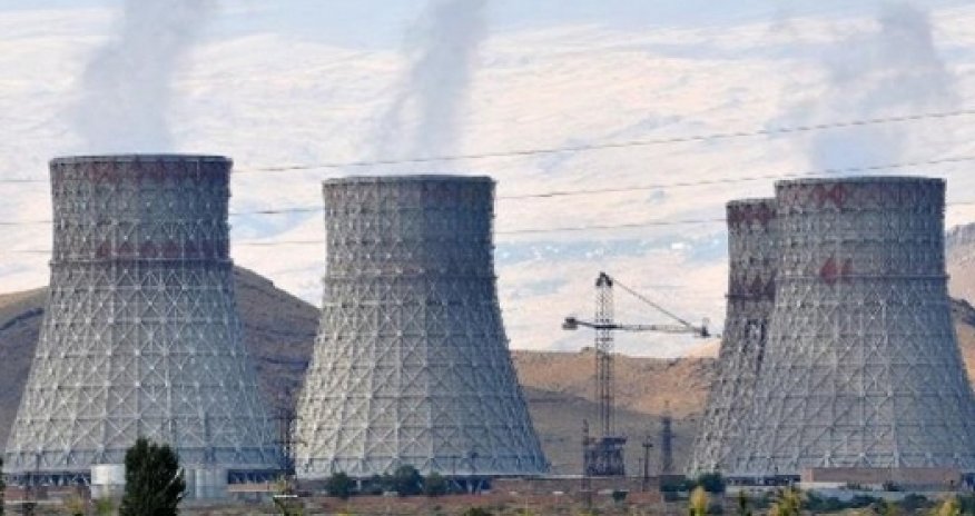 Минобороны Азербайджана: Армения не должна забывать, что наши ракеты долетят до Мецаморской АЭС