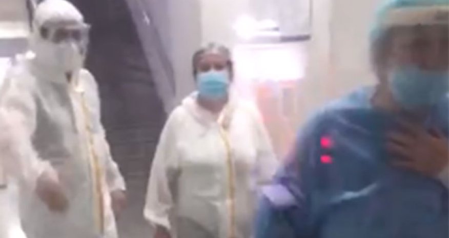 Təcili Tibbi Yardımın gətirdiyi nənəsini xəstəxanaya buraxmırlar - VİDEO