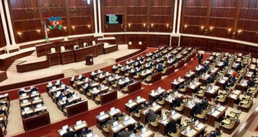 Milli Məclisin növbədənkənar iclasının gündəliyi bəlli olub