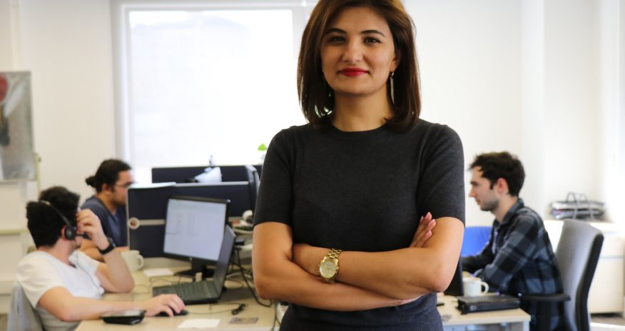 “AccessBank”ın simaları : İnformasiya Texnologiyaları Departamentinin rəhbəri   Zəhra Zeynalova:   “Xanımlar işlərinə daha sadiqdirlər”