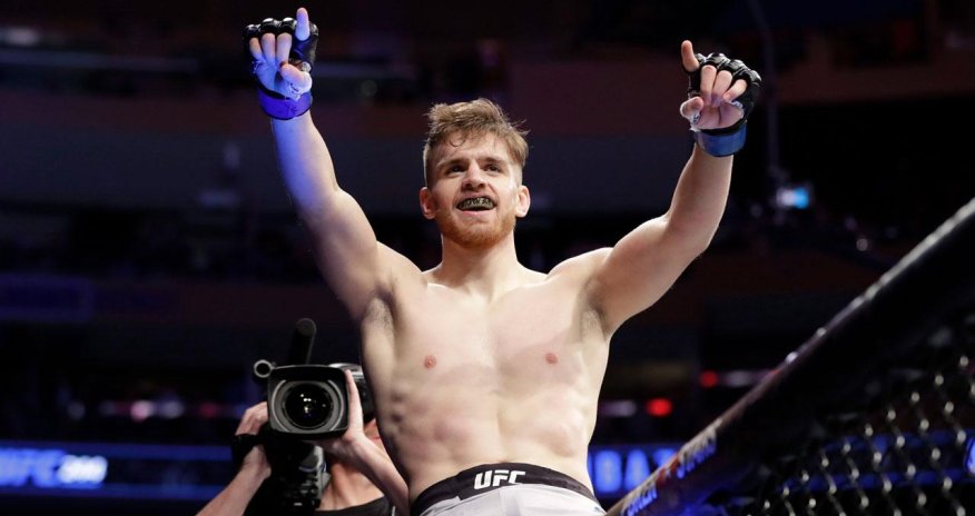 UFC наказал поднявшего 