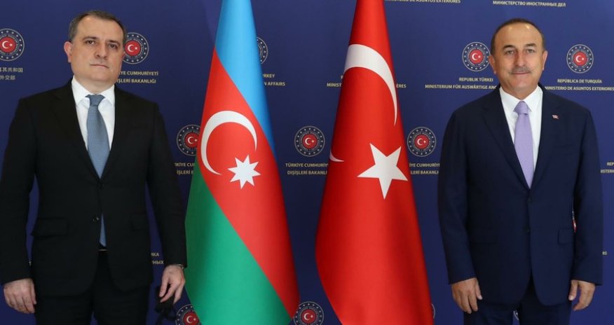 Azərbaycan və Türkiyə XİN başçılarının təkbətək görüşü keçirilir