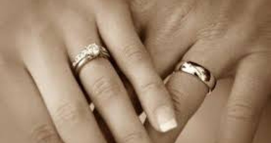 İki evdə keçirilən nişan mərasimlərinə polislər belə müdaxilə edib- VİDEO