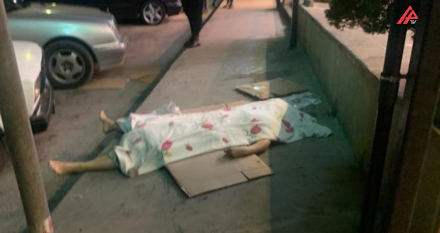 Bakıda dəhşətli hadisə: Qadın 11-ci mərtəbədən düşdü (18+VİDEO)