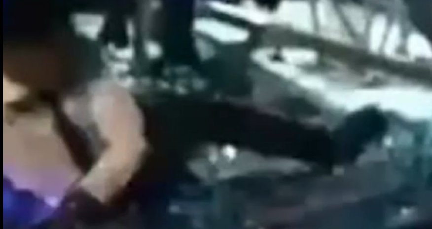 SON DƏQİQƏ: Bakıda səhnə musiqişilərin üstünə aşıb — VİDEO