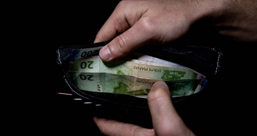 Среднемесячная зарплата в Азербайджане выросла на 22%