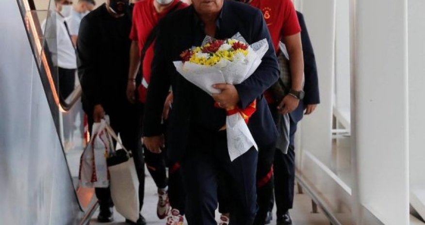 «Галатасарай» прилетел в Баку