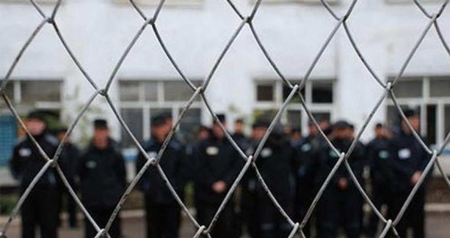 “Deputatın sürücüsü kimlərinsə adını əfv siyahısına saldırıb”