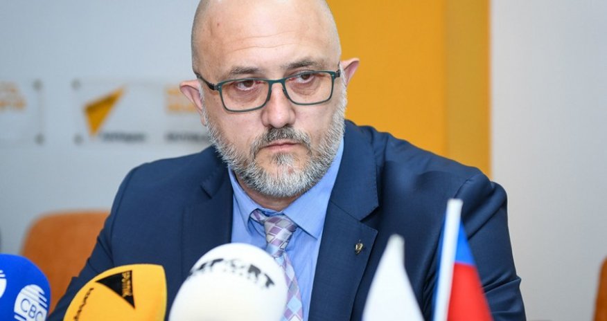 Российский эксперт: Азербайджану нужно жестко ответить на обстрелы Армении