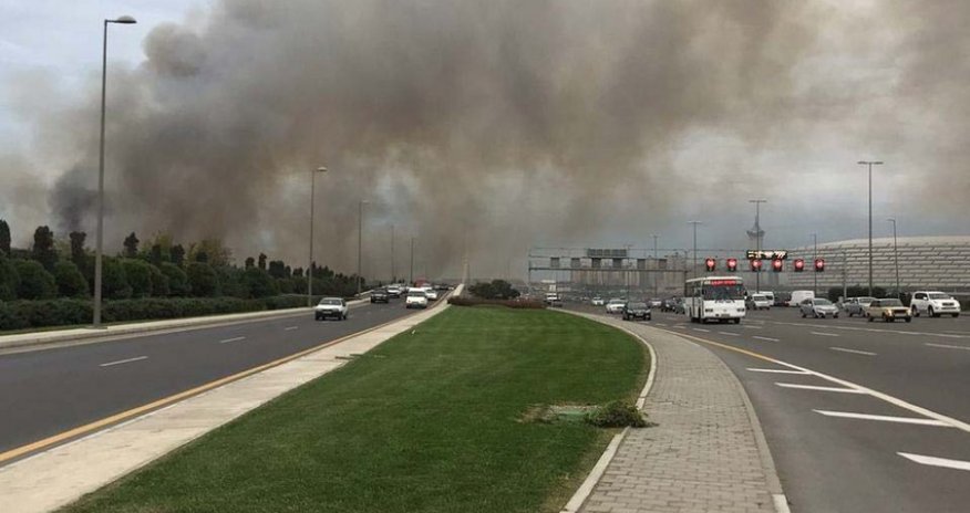 Пожар недалеко от Бакинского олимпийского стадиона потушен